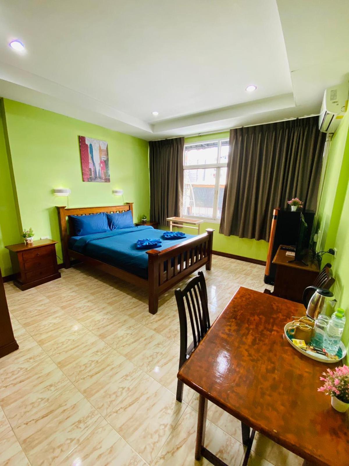 Bt Hotel Kata Beach エクステリア 写真