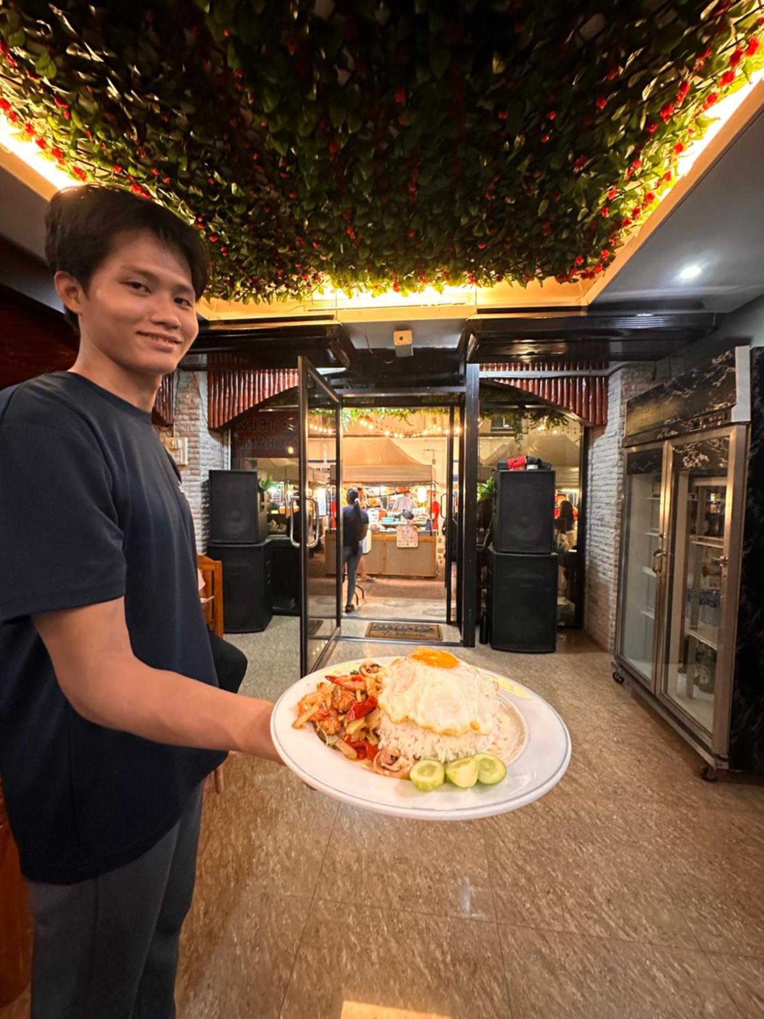 Bt Hotel Kata Beach エクステリア 写真